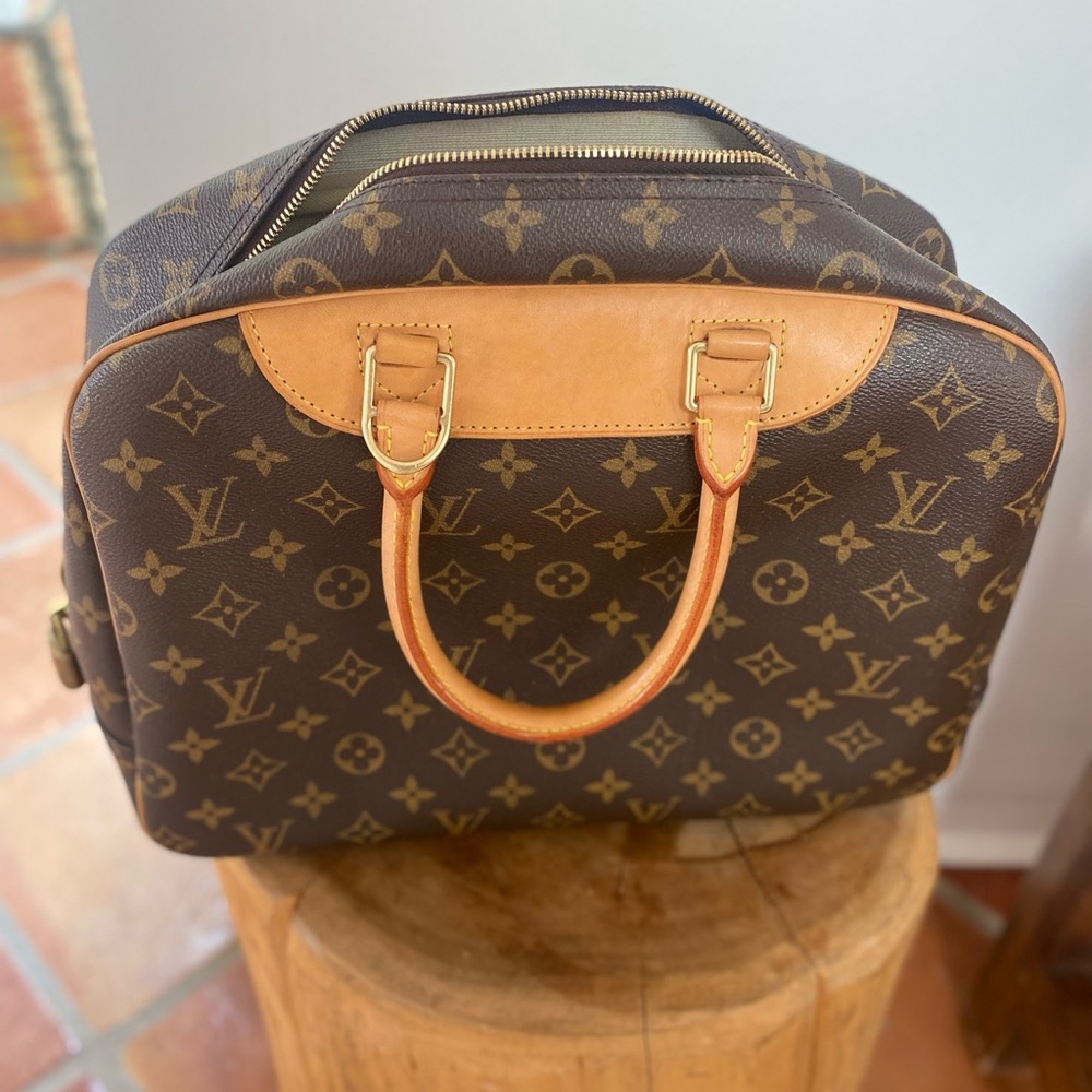 Louis Vuitton Brown Monogram Deauville  Bag - Picture 2 of 7